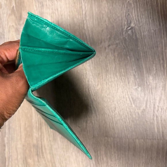 💚 Yves Saint Laurent YSL Green Leather Long Wallet - Picture 7 of 10